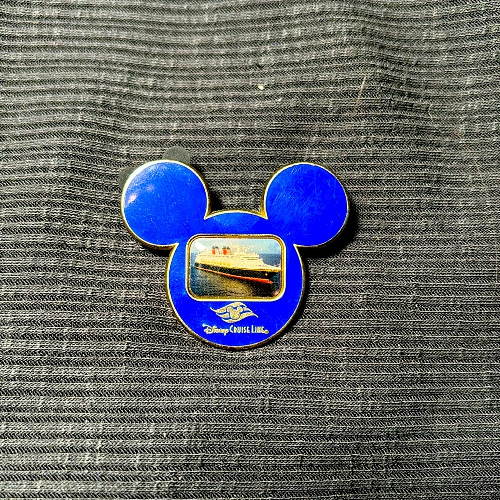 Disney Cruise Line Mickey Disney trading pin